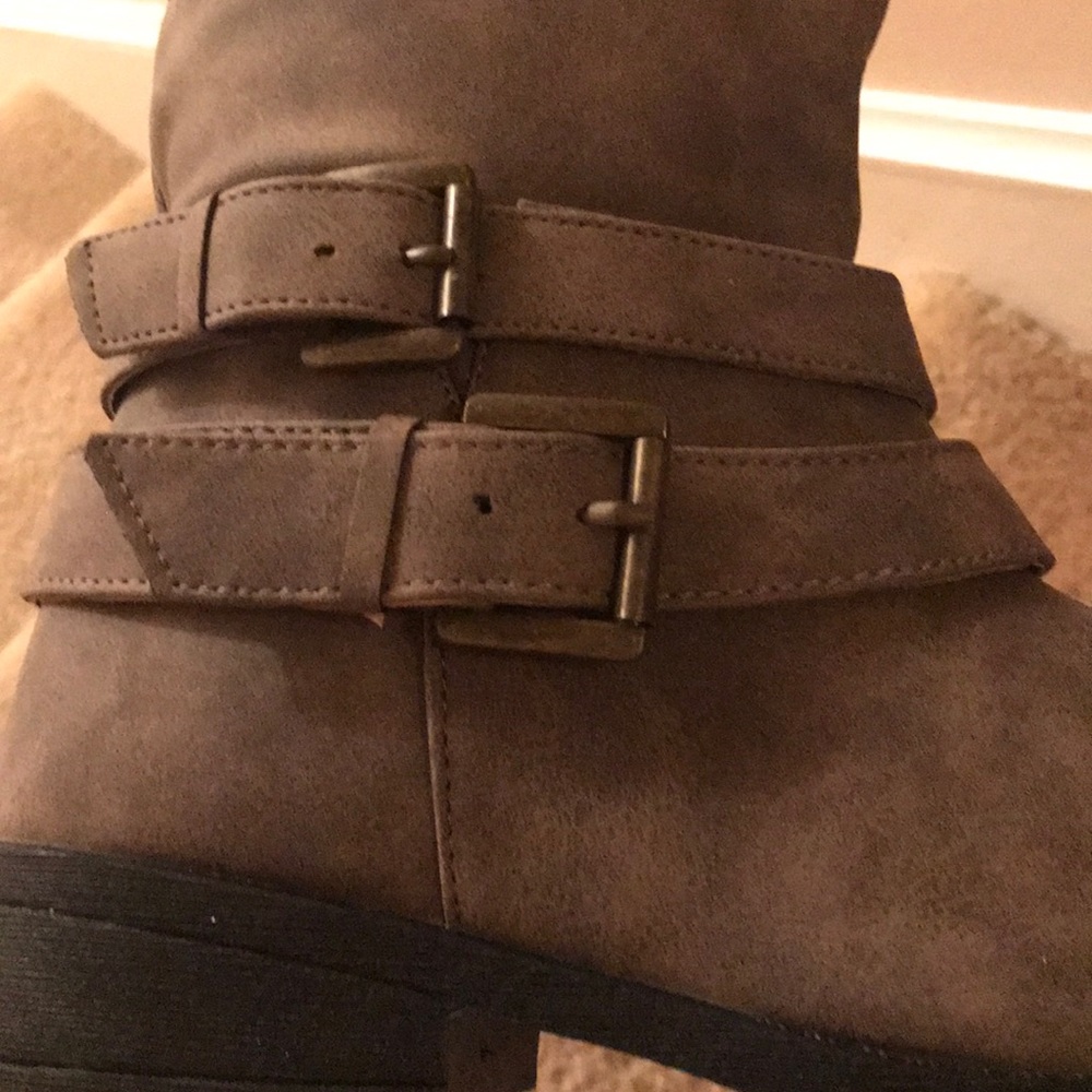 Taupe Distress Riding Boot- FAST SELLER - Picture 6 of 8